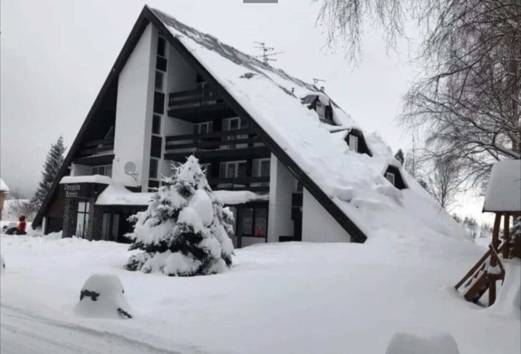 Na predaj: Penzión HOREC – dokonalé miesto pre relax v srdci Kremnického pohoria - 1