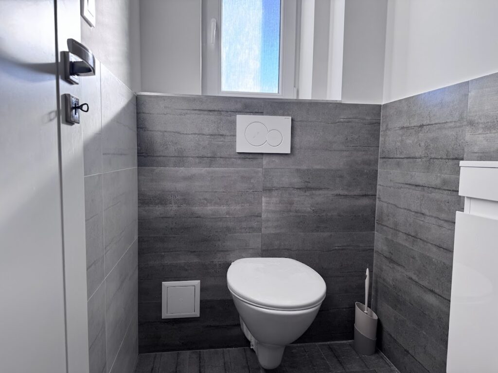 Dom na predaj – 3-izbový rodinný dom na Vrabčej ulici v Senci 10 dom na predaj 3 izbový tehelňa